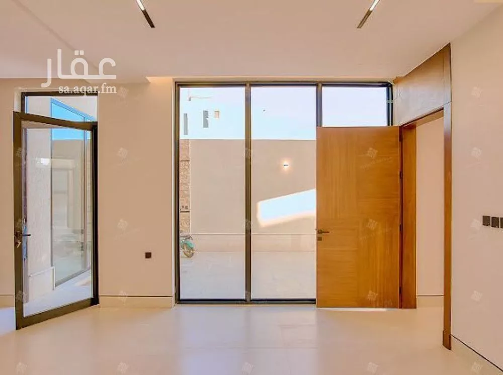 6 bedroom villa in Al Mahdiyyah 11