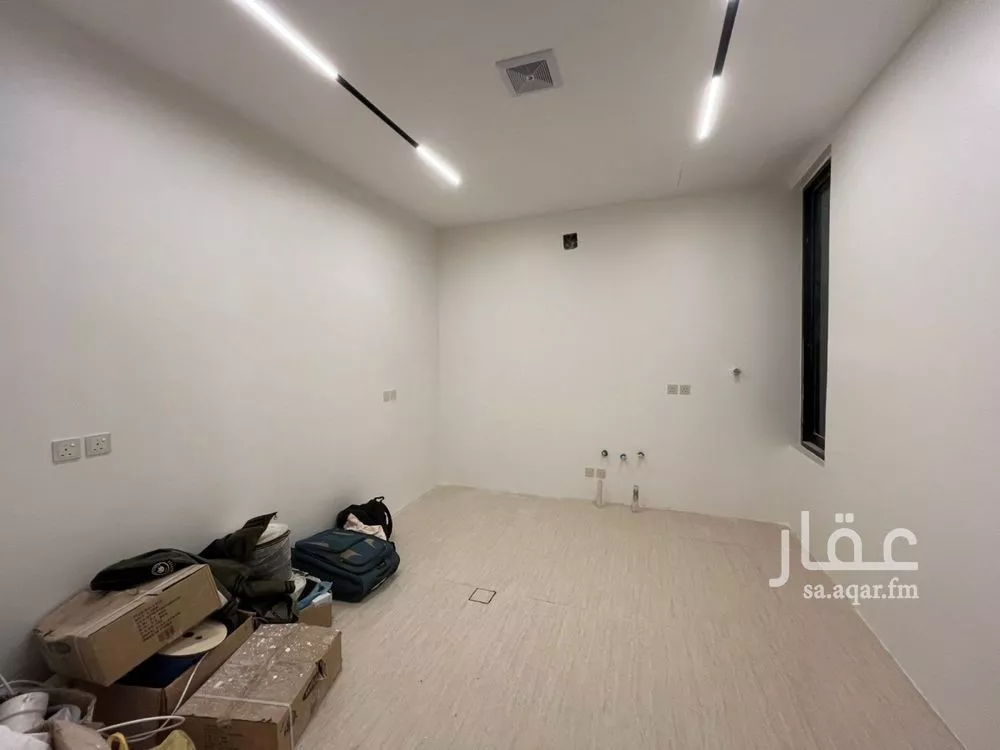 5 bedroom villa in Al Mahdiyyah 14