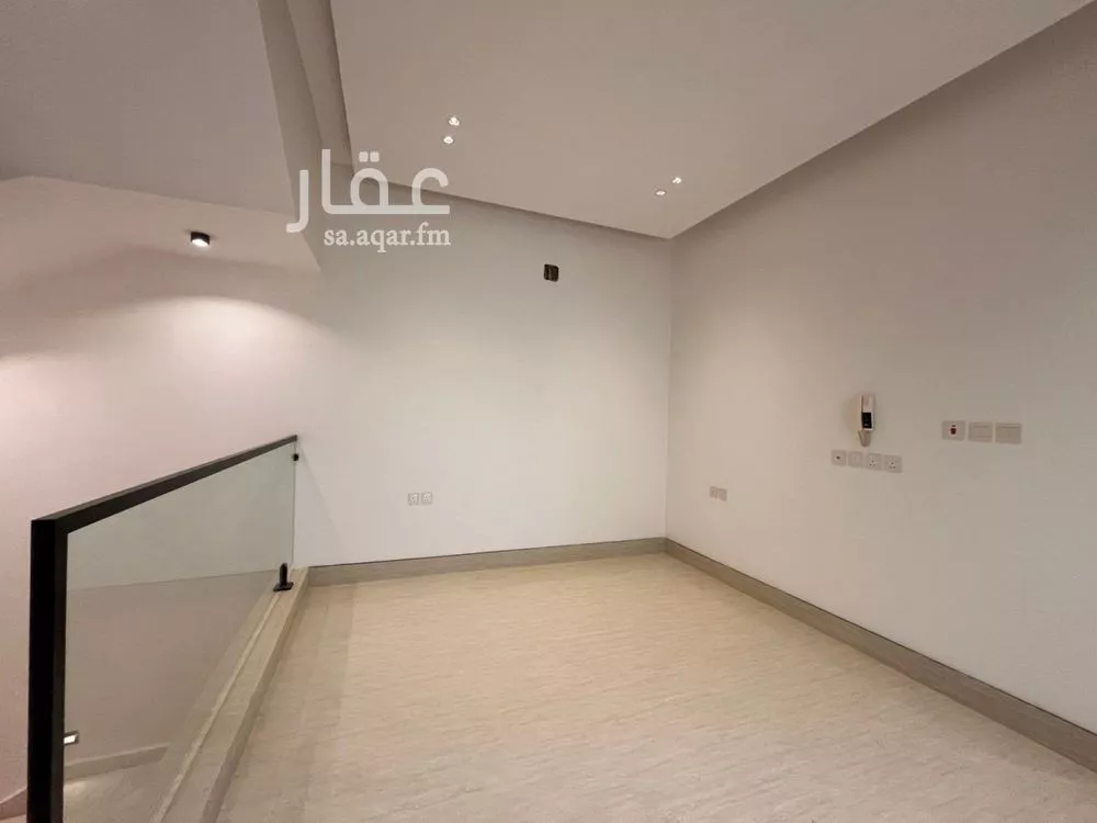 5 bedroom villa in Al Mahdiyyah 16
