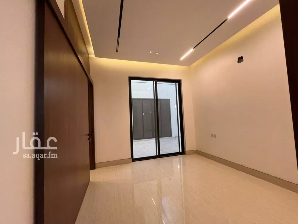 5 bedroom villa in Al Mahdiyyah 9