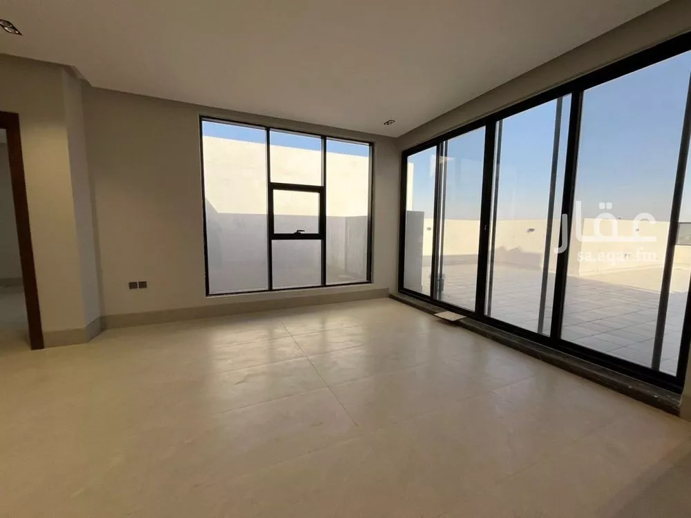 5 bedroom villa in Al Mahdiyyah 16