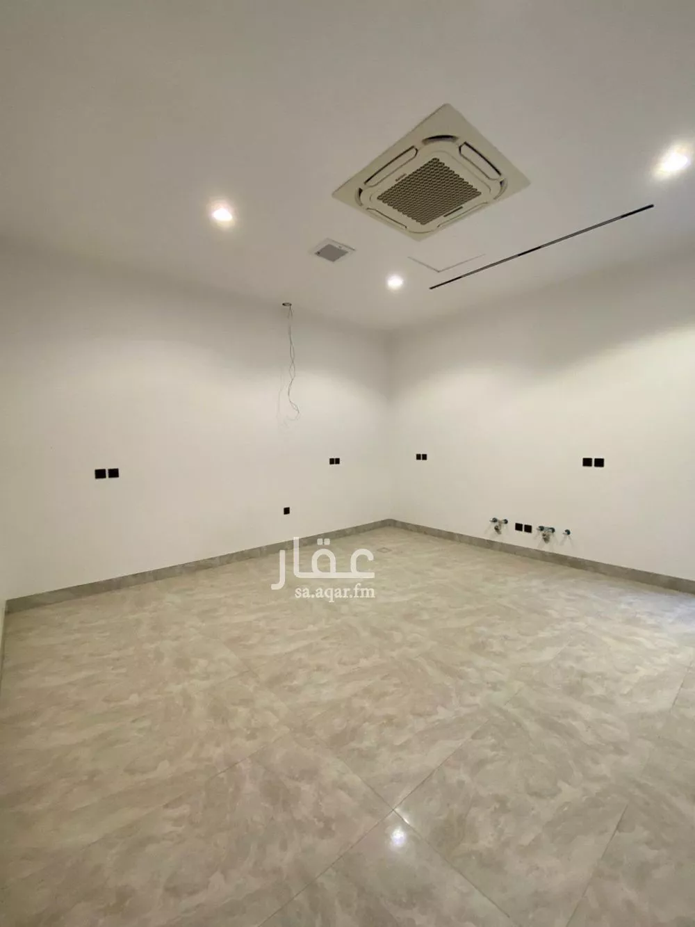 6 bedroom villa in Al Mahdiyyah 9