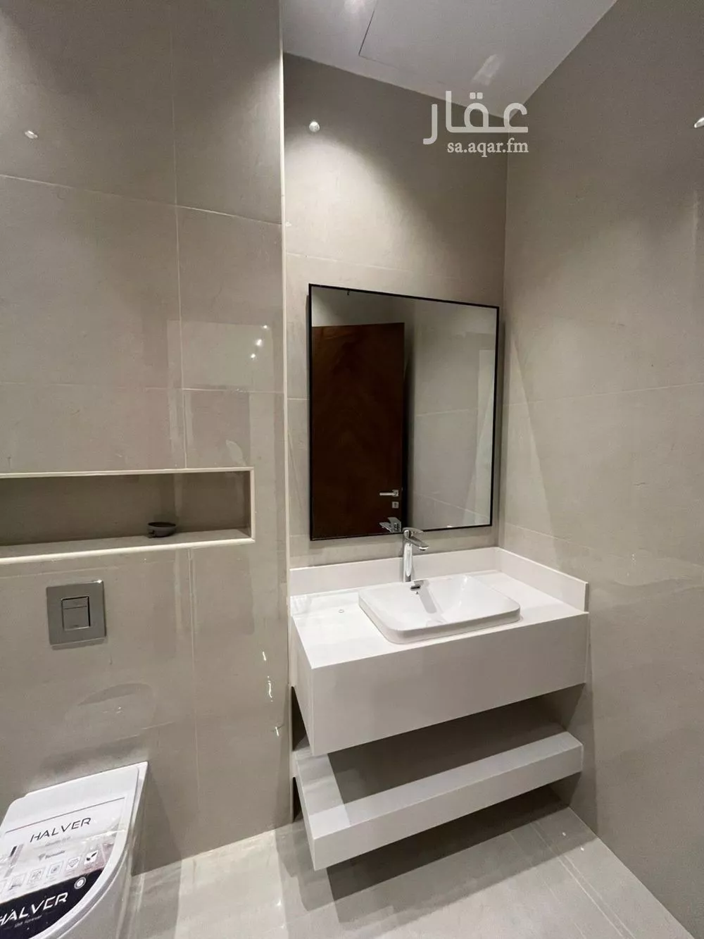 5 bedroom villa in Al Mahdiyyah 20