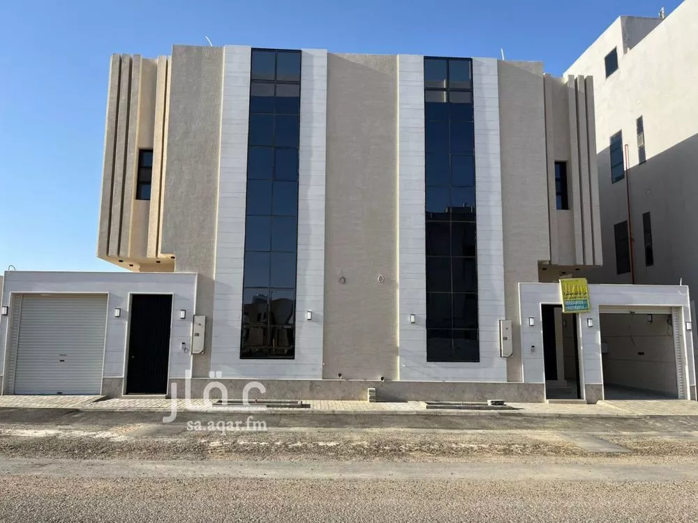 5 bedroom villa in Al Mahdiyyah 5