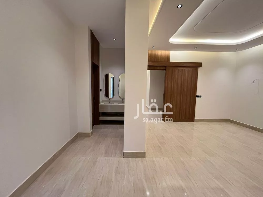 4 bedroom villa in Al Mahdiyyah, Riyadh 5