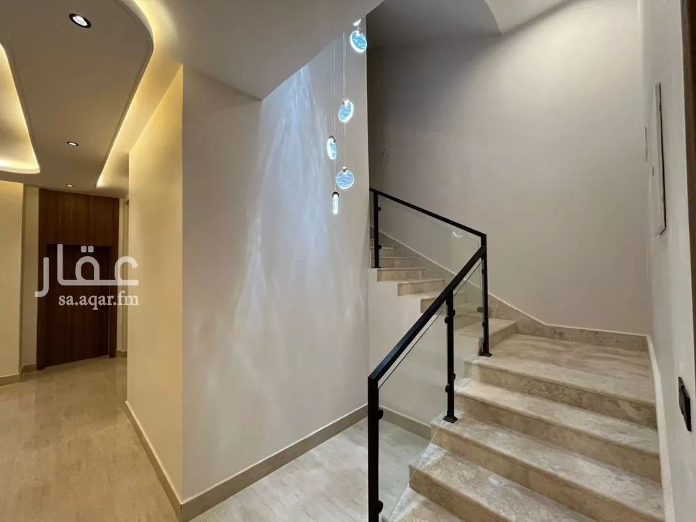 4 bedroom villa in Al Mahdiyyah, Riyadh 9