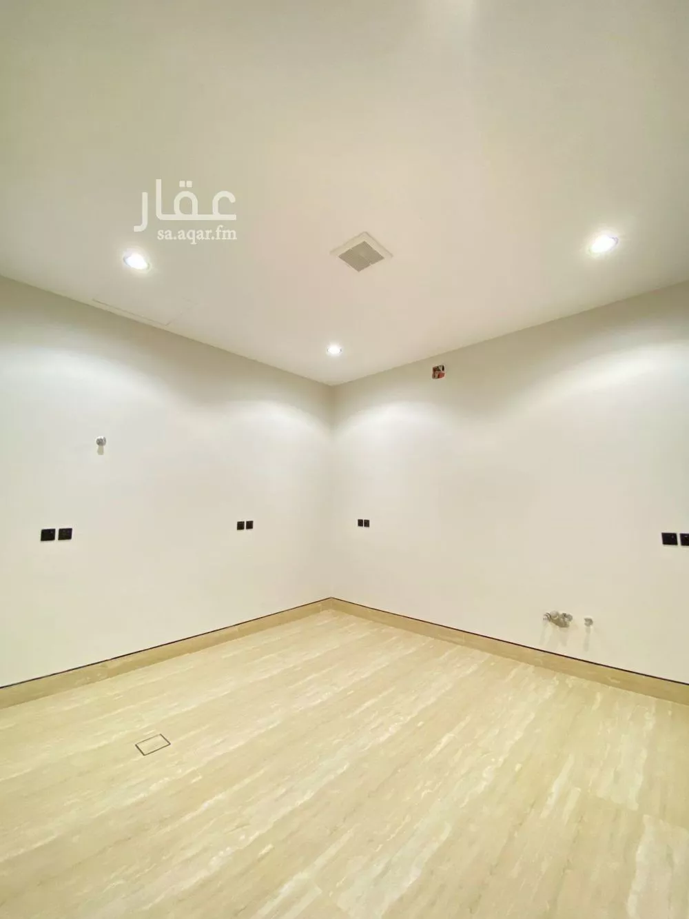 5 bedroom villa in Al Mahdiyyah 10