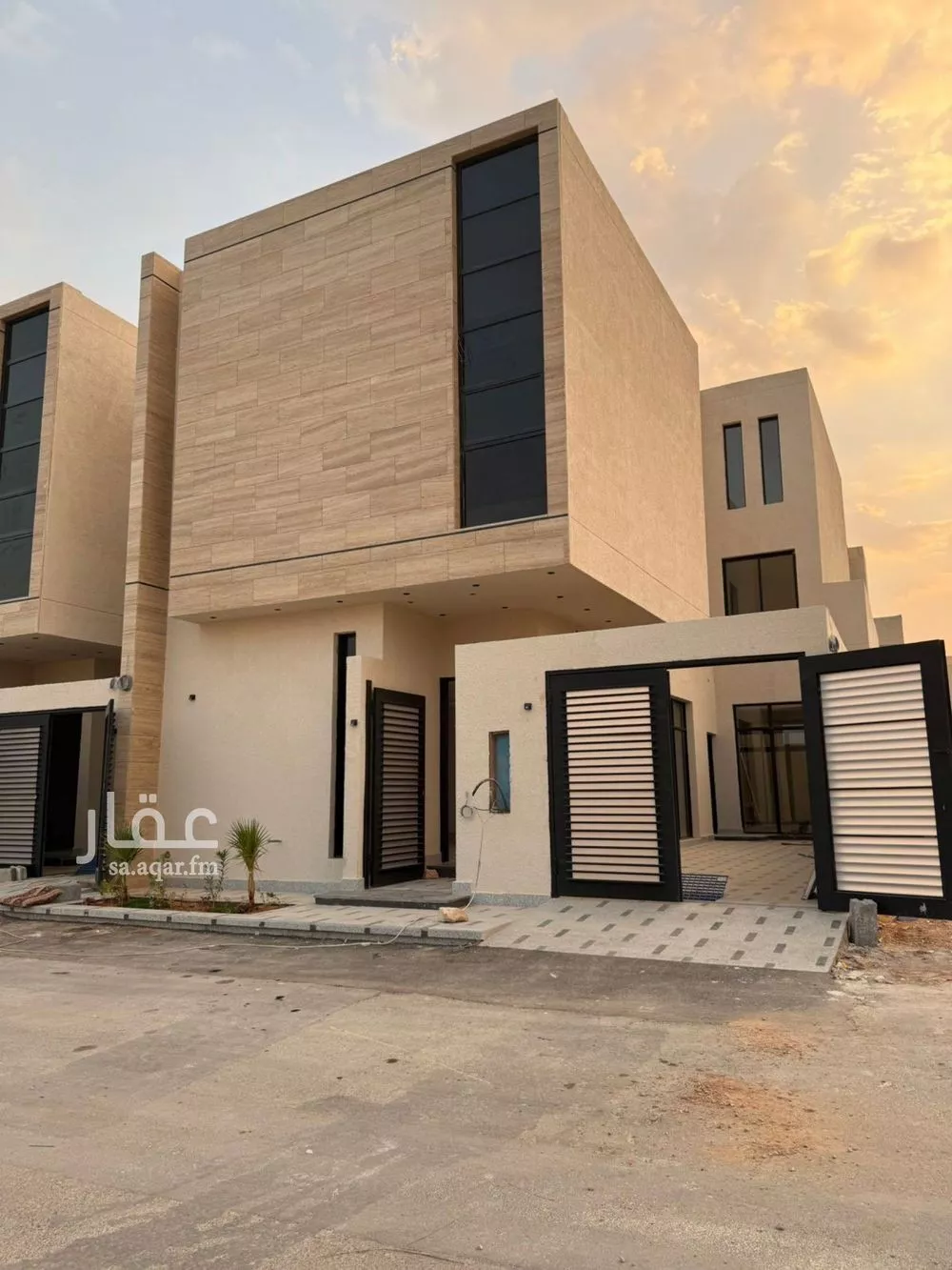 5 bedroom villa in Al Mahdiyyah 2