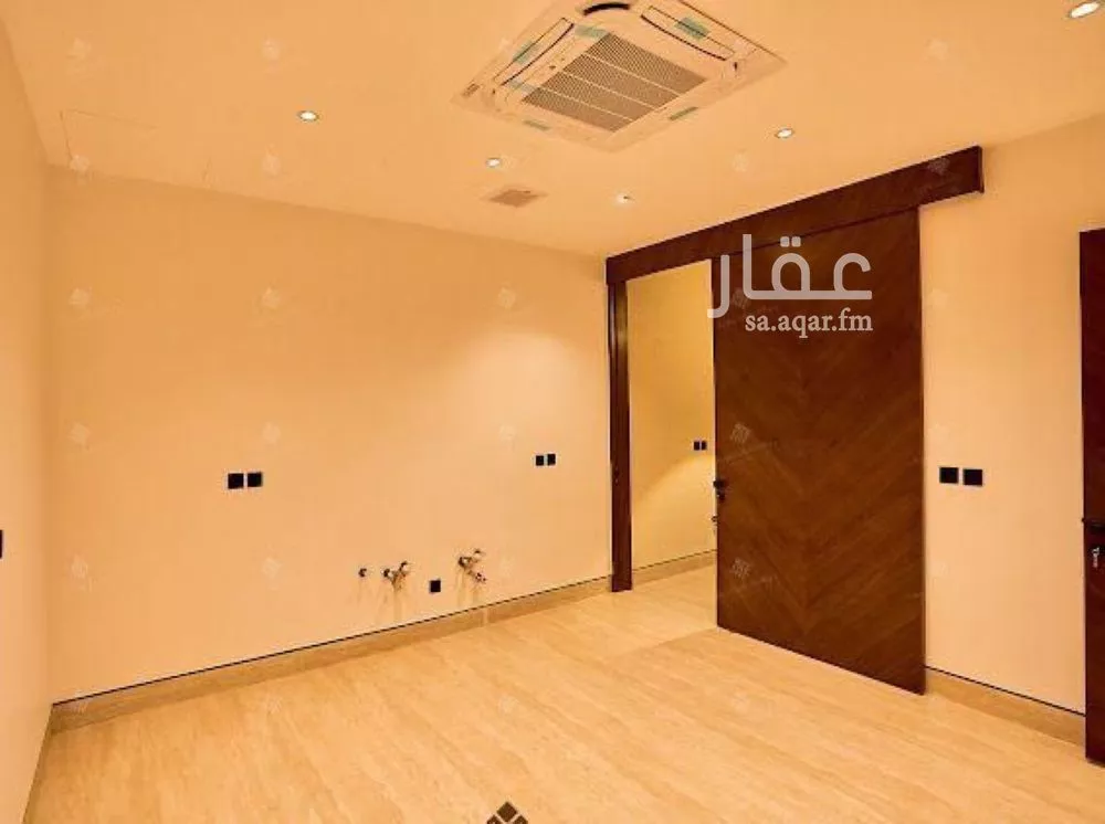 6 bedroom villa in Al Mahdiyyah 11