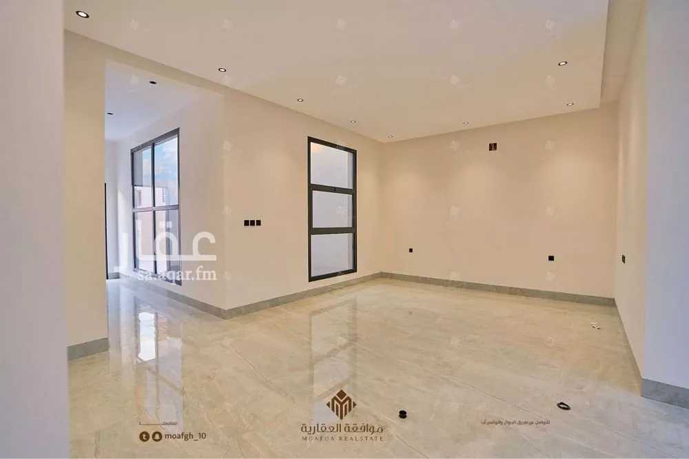 5 bedroom villa in Al Mahdiyyah 21