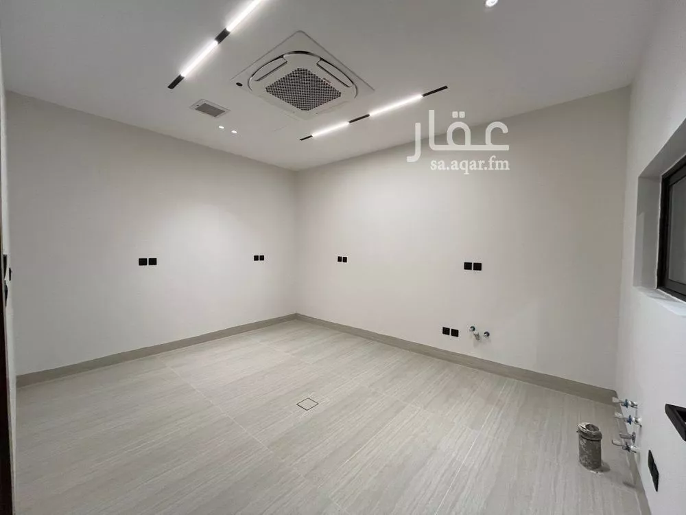 6 bedroom villa in Al Mahdiyyah 20