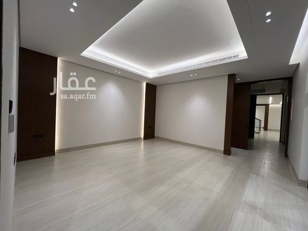 6 bedroom villa in Al Mahdiyyah 9
