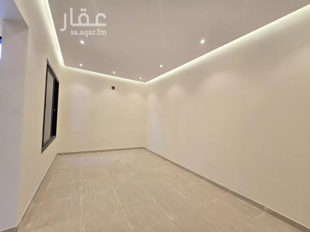 6 bedroom villa in Al Zahrah 4