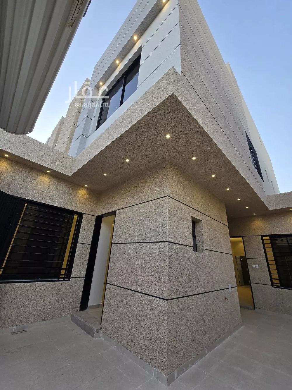 6 bedroom villa in Al Zahrah 7