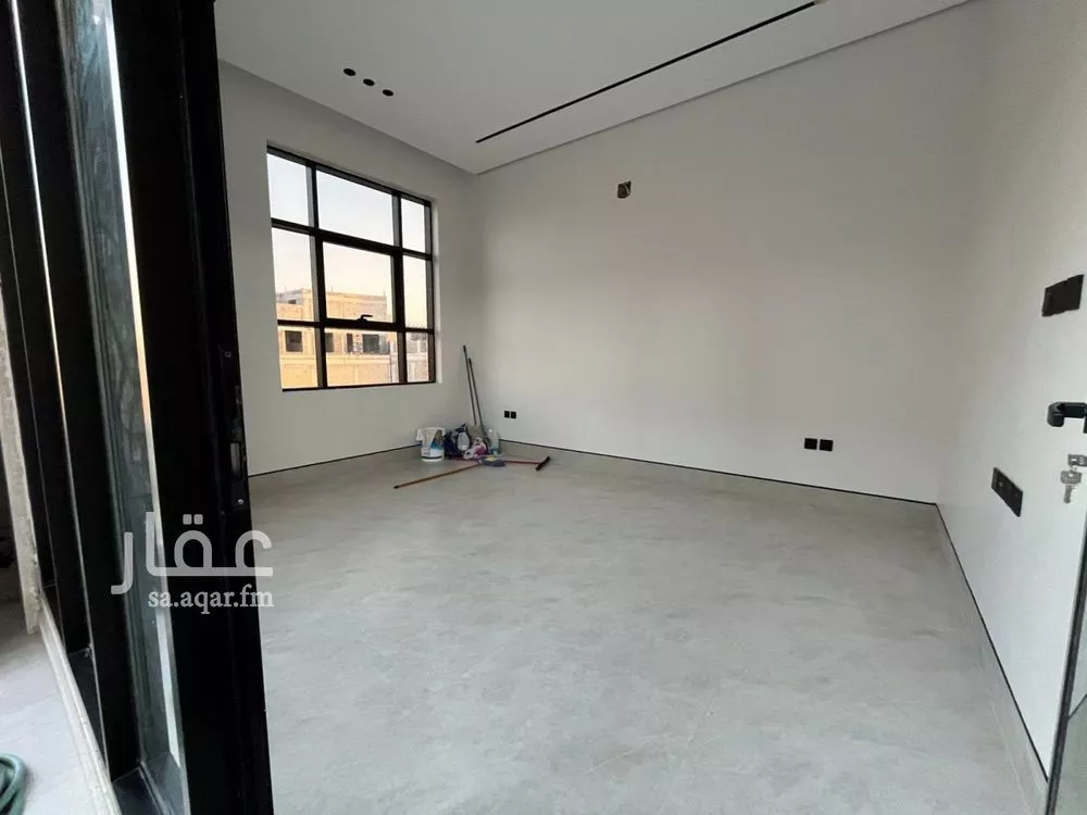 6 bedroom villa in Al Mahdiyyah 9