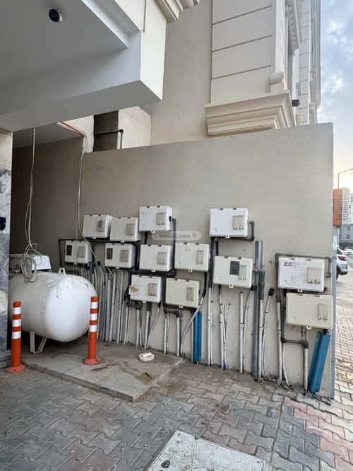 شقة 7 غرف في الواحة 3