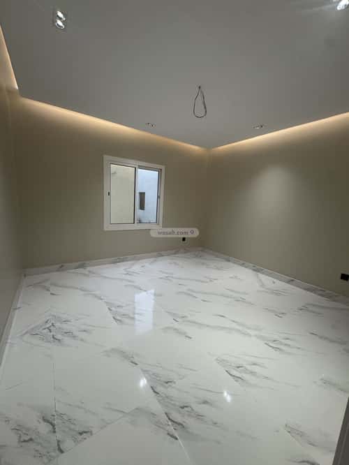 شقة 7 غرف في الواحة 4