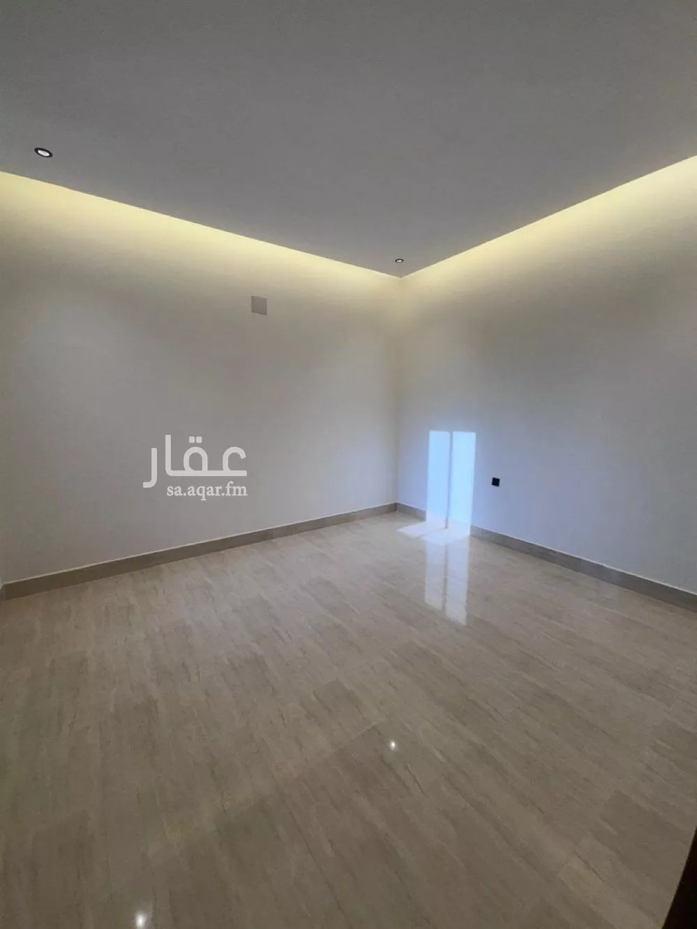 5 bedroom villa in Al Mahdiyyah 16
