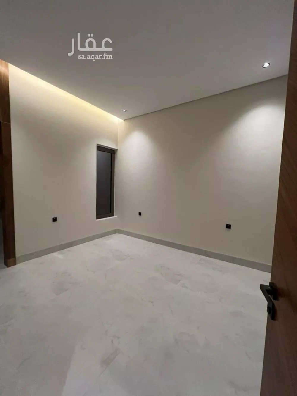 فيلا 6 غرف في المهدية 5