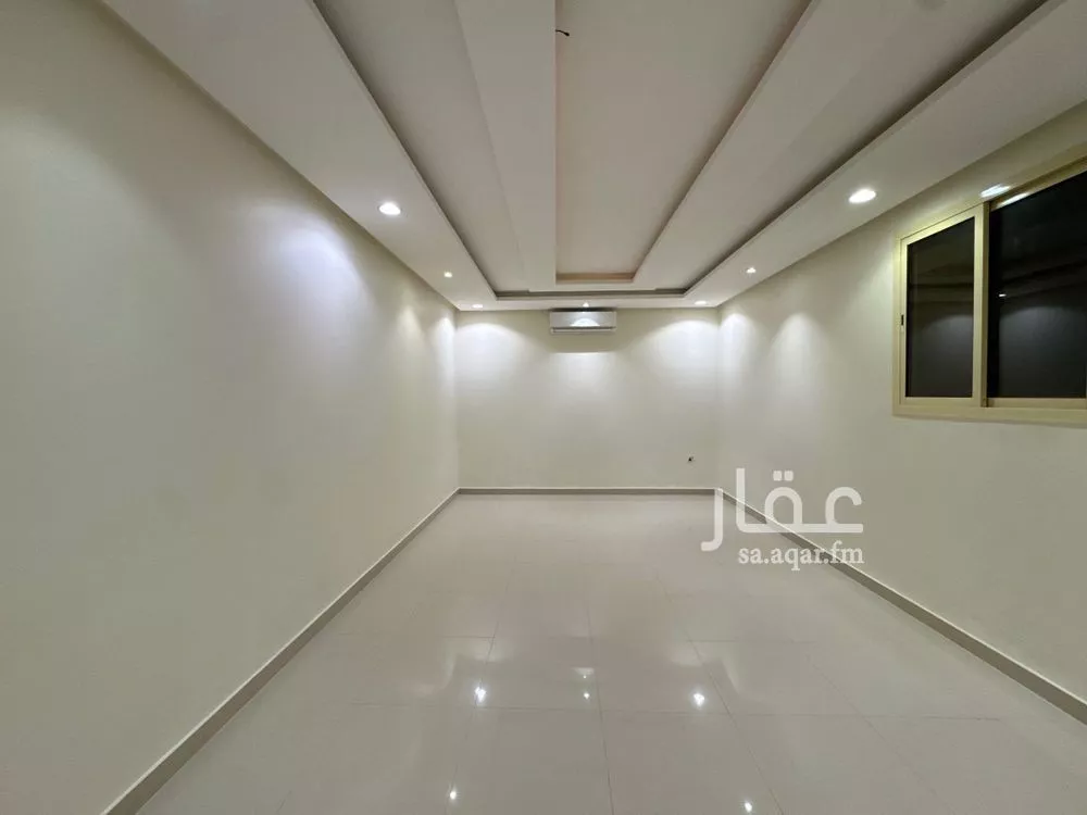 4 bedroom apartment in Al Yasmin 10