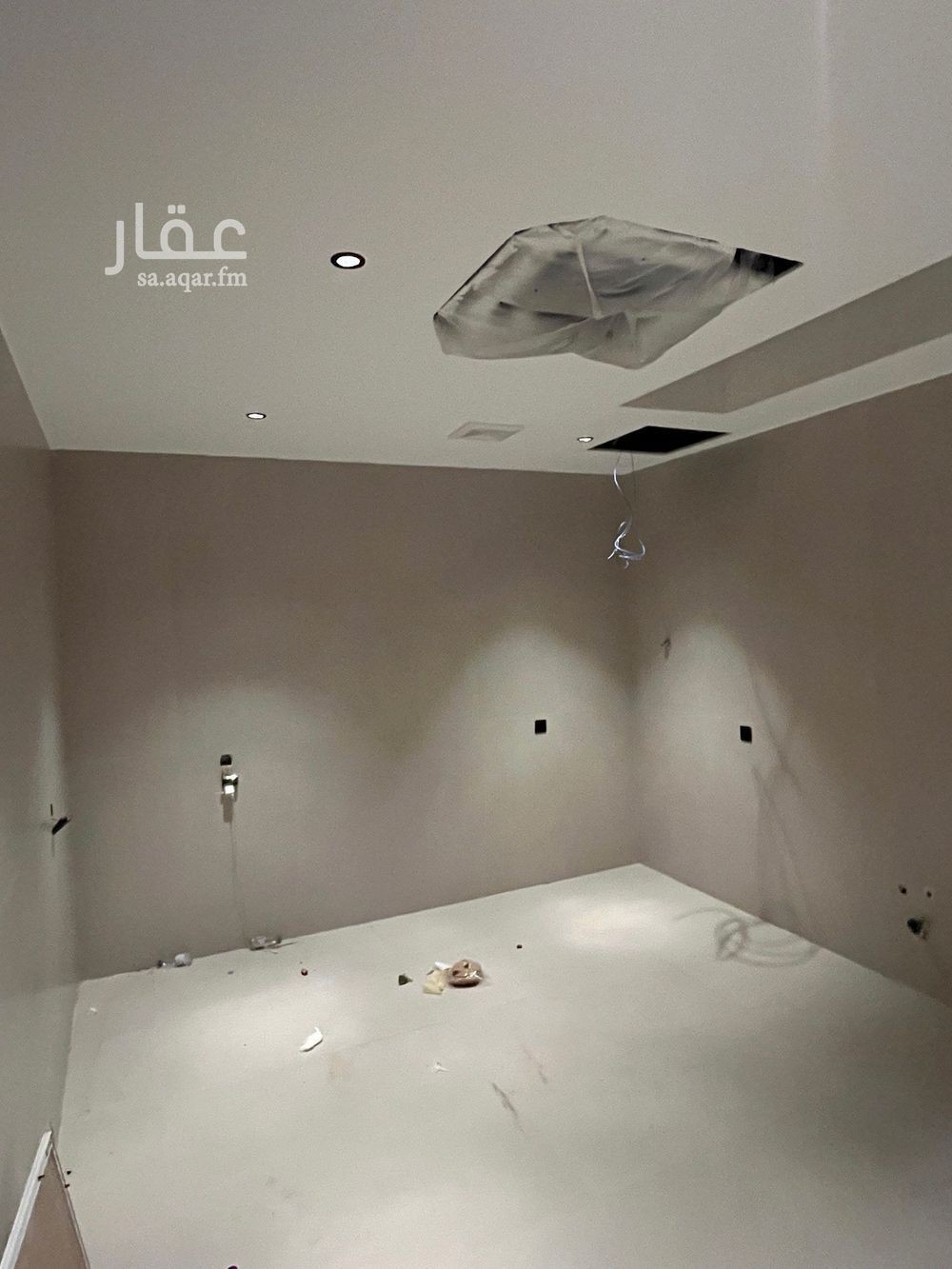 5 bedroom villa in Al Mahdiyyah, Riyadh 14