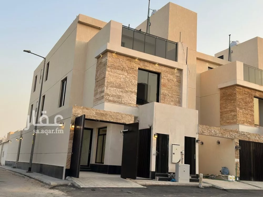 5 bedroom villa in Al Yarmouk 6