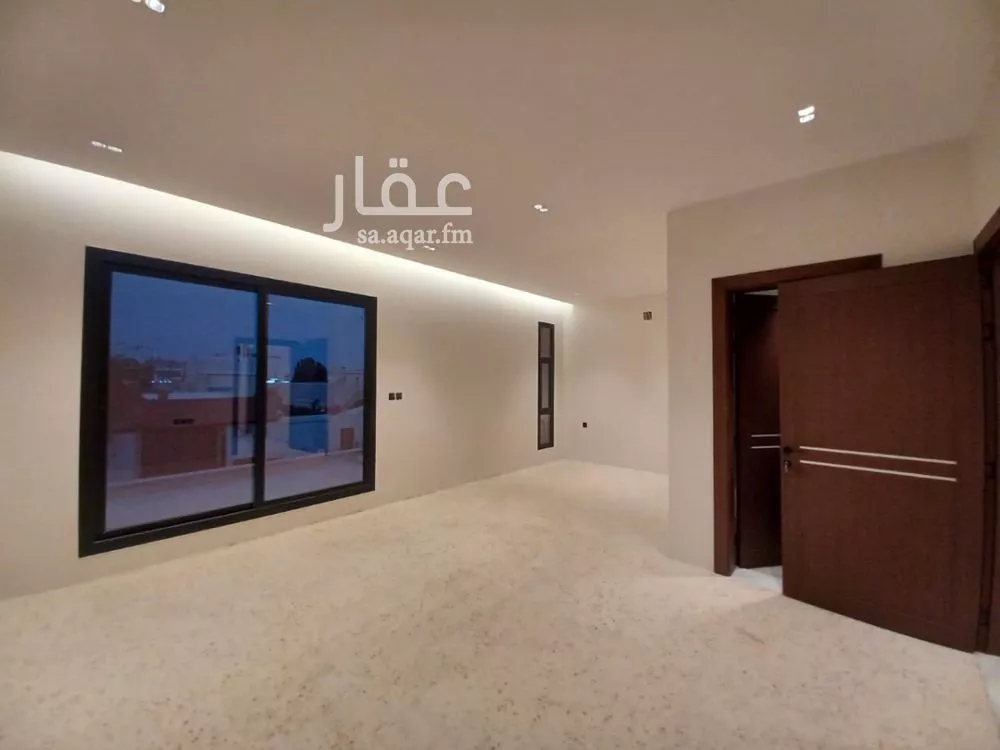 5 bedroom villa in Al Aridh 11