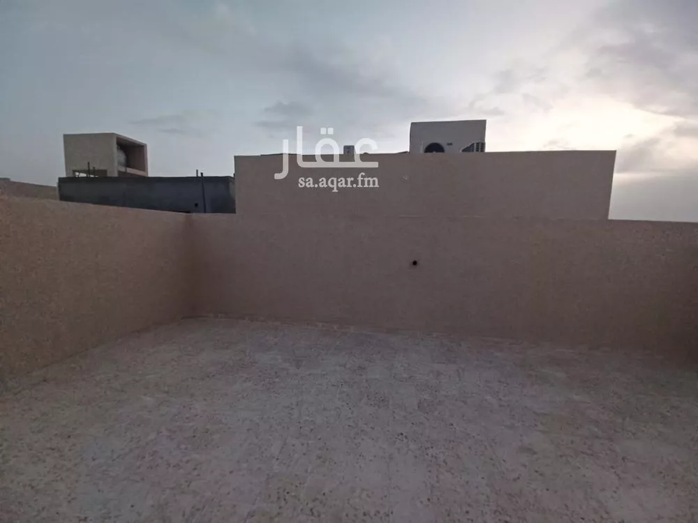 5 bedroom villa in Al Aridh 14