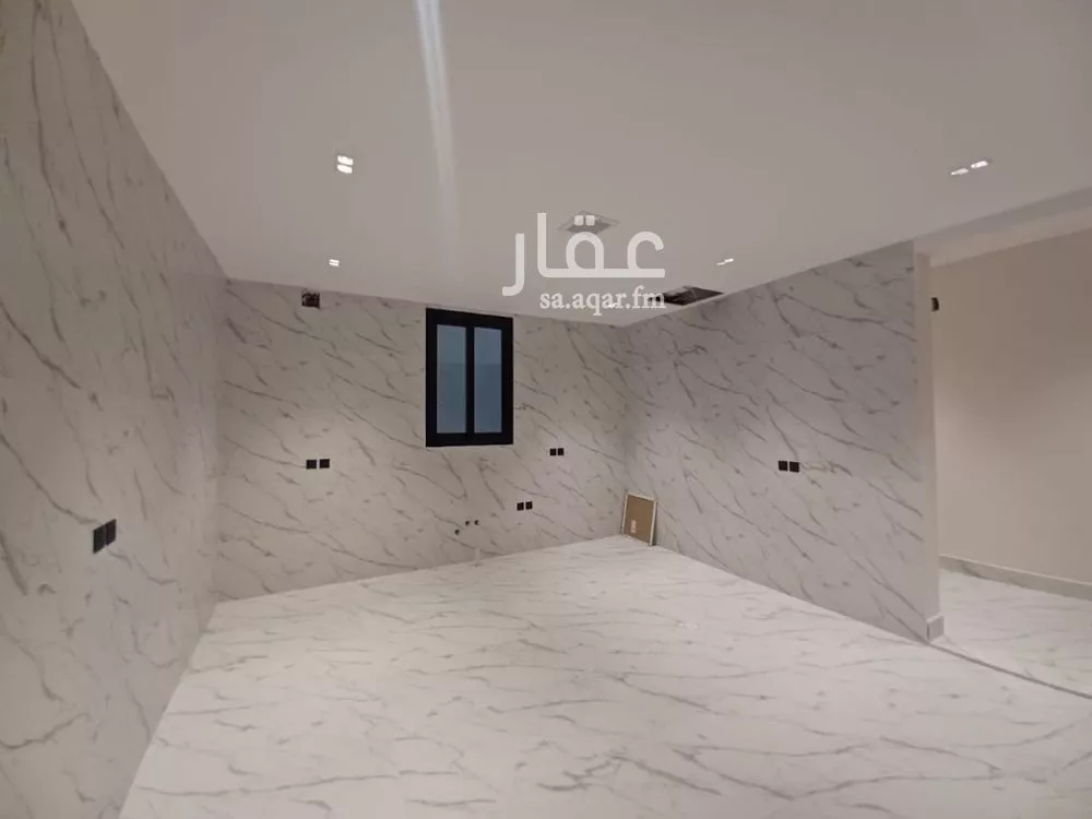 5 bedroom villa in Al Aridh 8