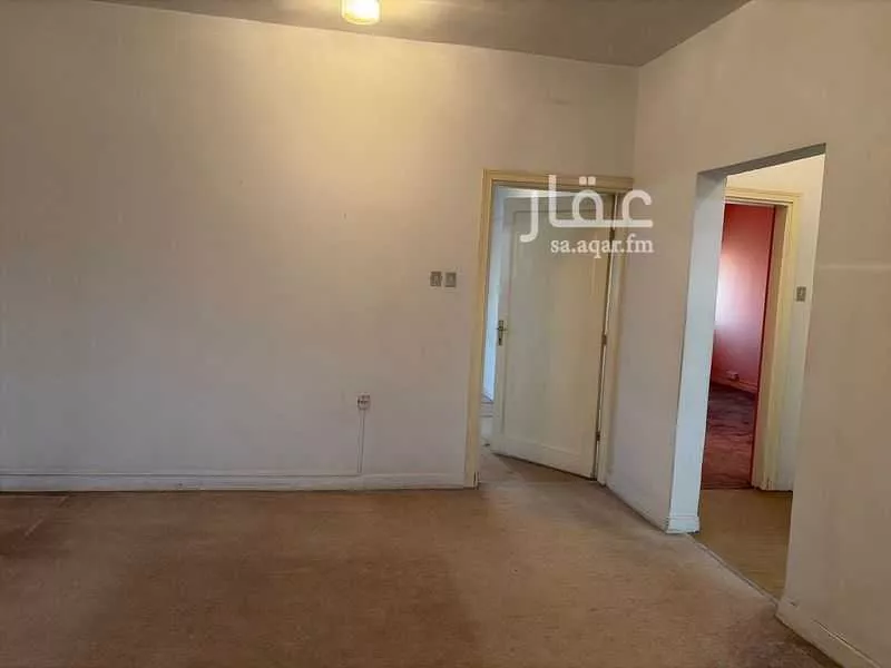 5 bedroom villa in Al Olaya, Riyadh 9