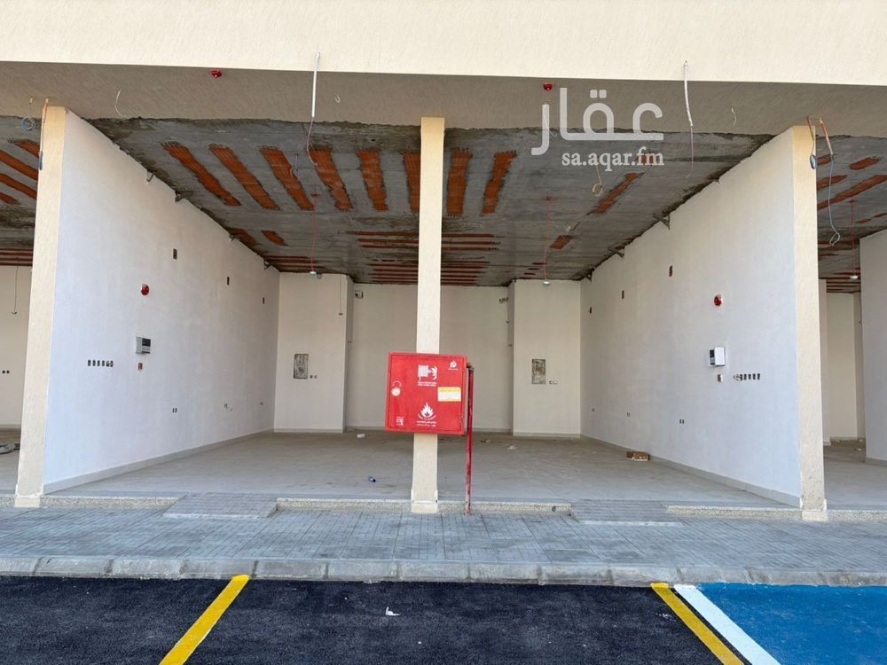 shop in Al Aridh, Riyadh 5