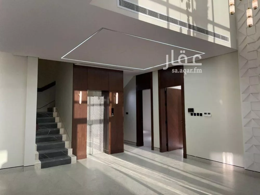 5 bedroom villa in Al Mahdiyyah 13