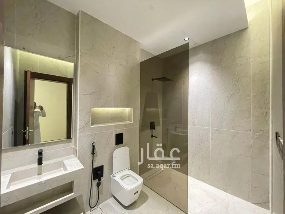5 bedroom villa in Al Mahdiyyah 14