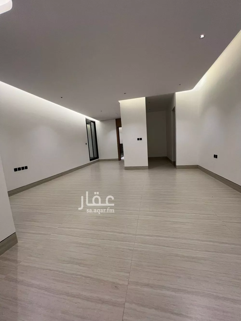 5 bedroom villa in Al Narjis 18