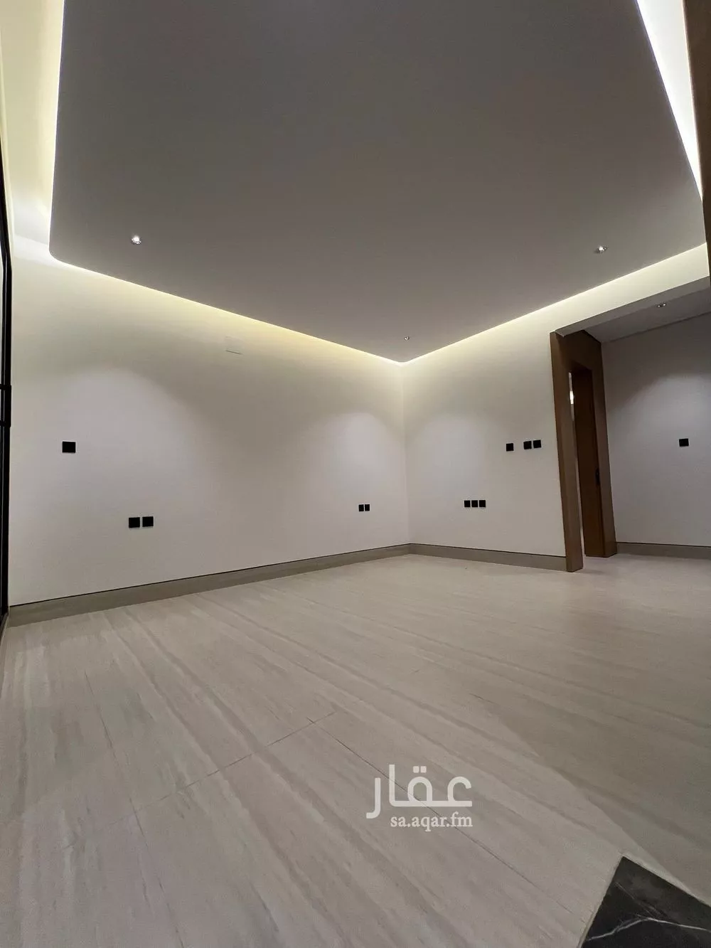 5 bedroom villa in Al Narjis 23