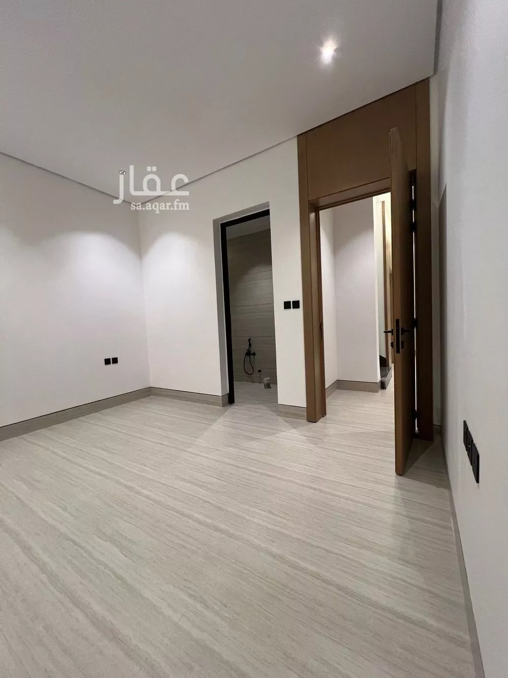 5 bedroom villa in Al Narjis 10