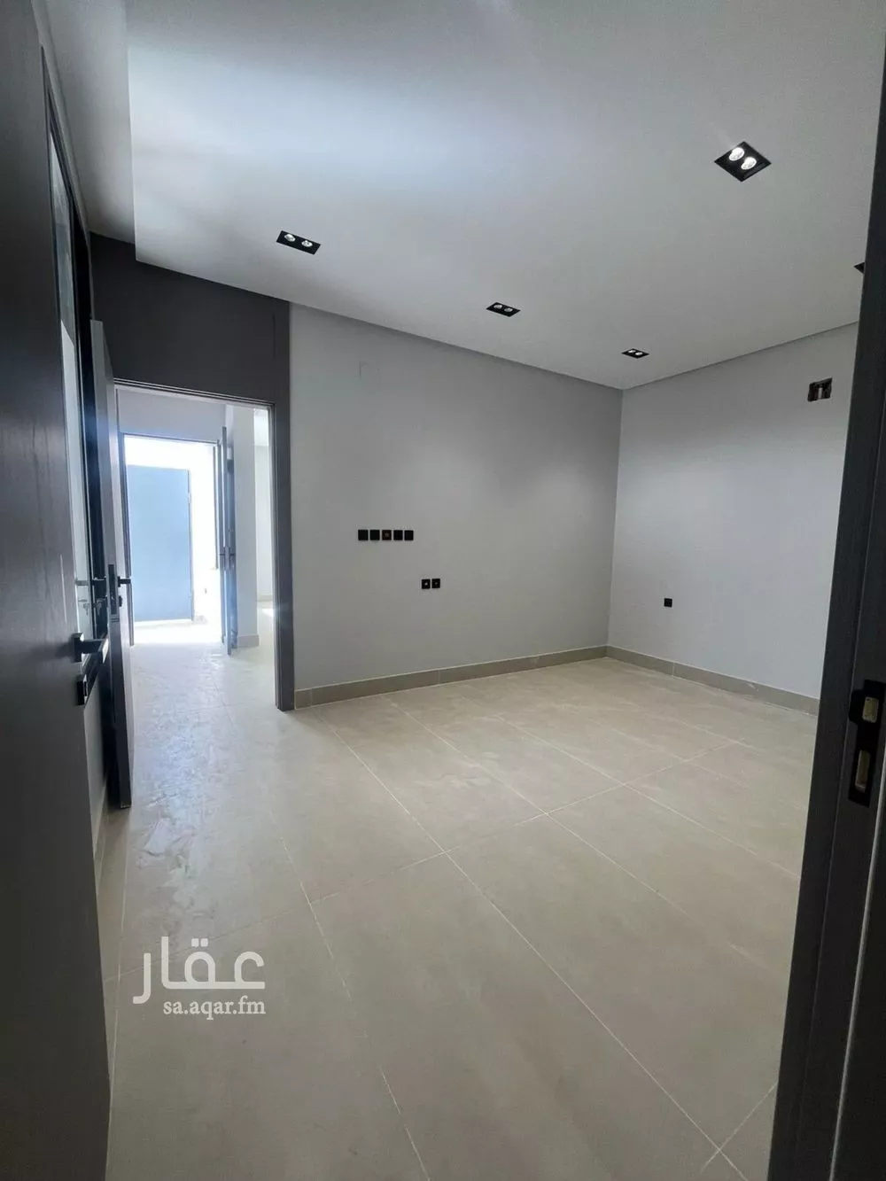 فيلا 5 غرف في طويق 14