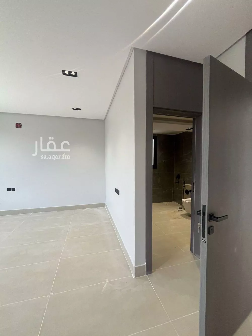 فيلا 5 غرف في طويق 16