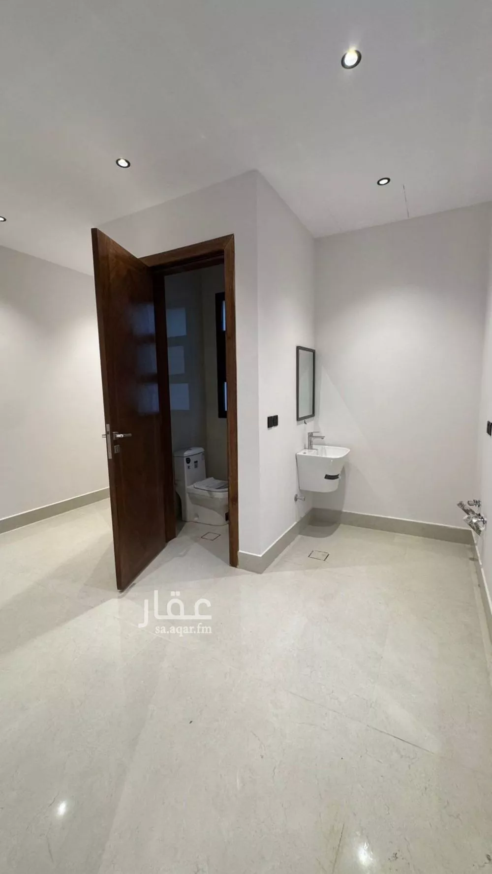5 bedroom villa in Al Mahdiyyah 18