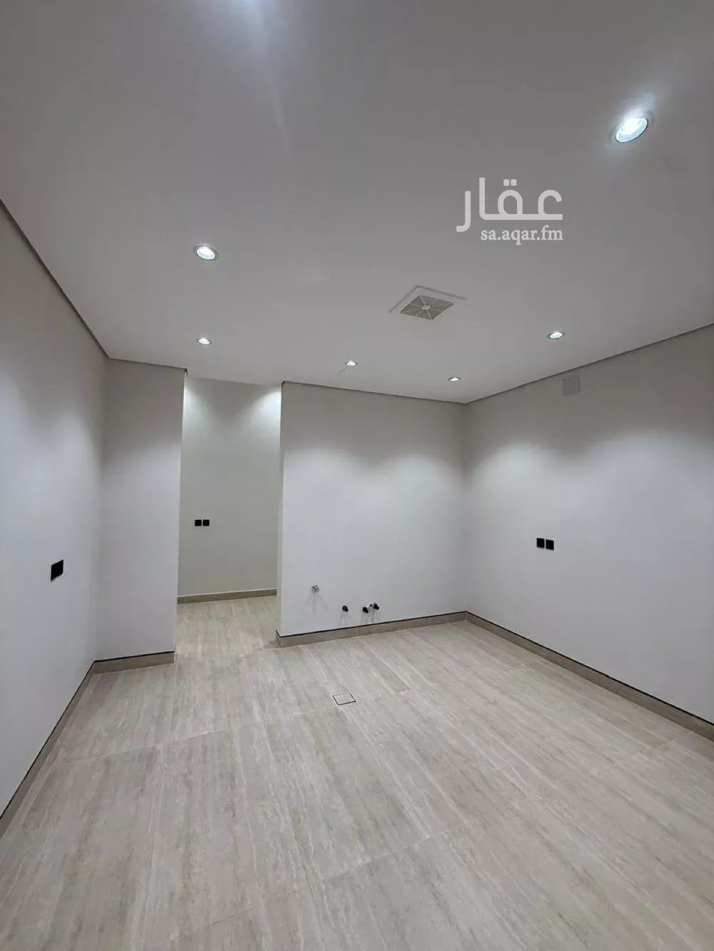 6 bedroom villa in Al Mahdiyyah 3