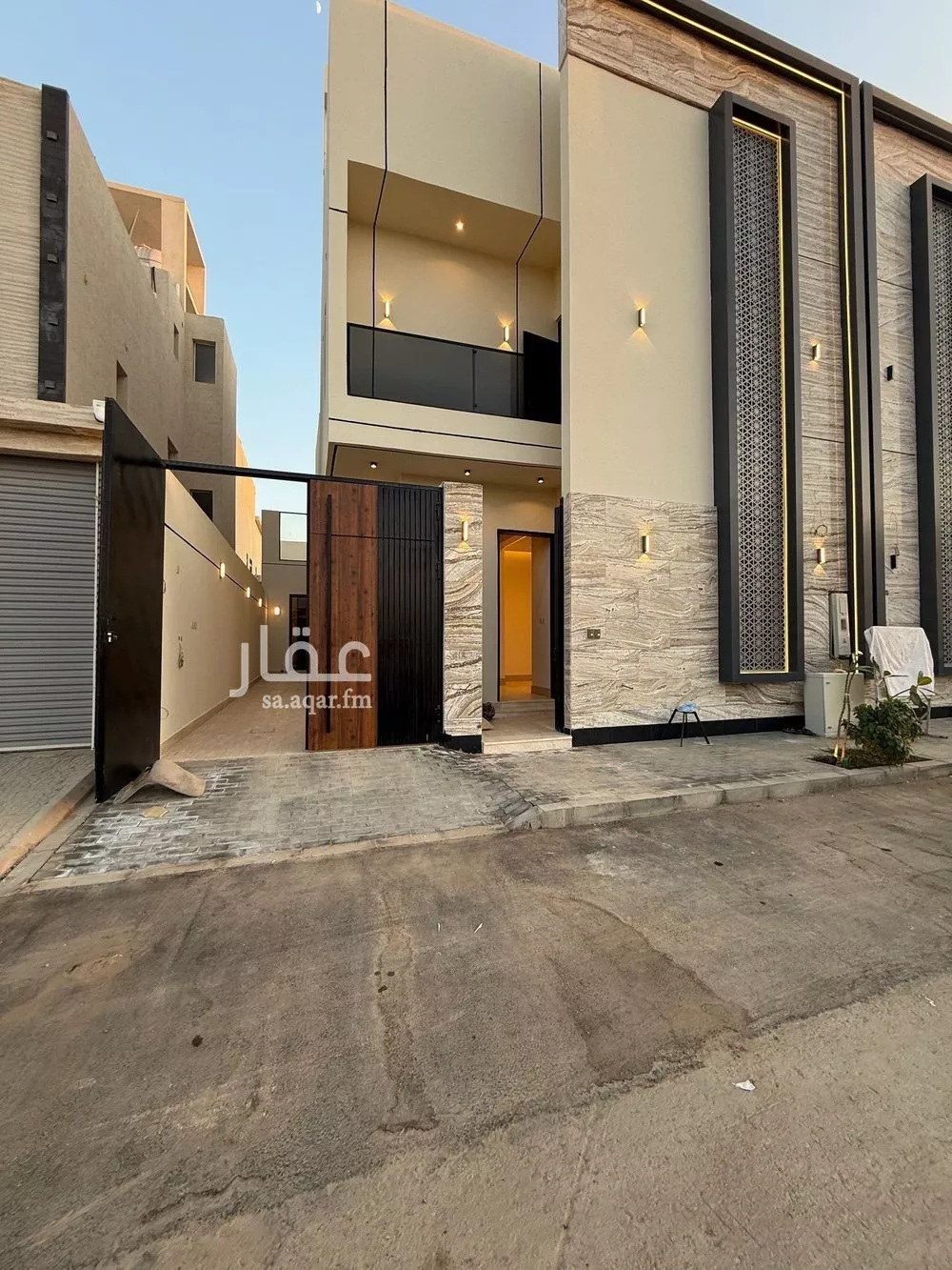 6 bedroom villa in Al Mahdiyyah 2