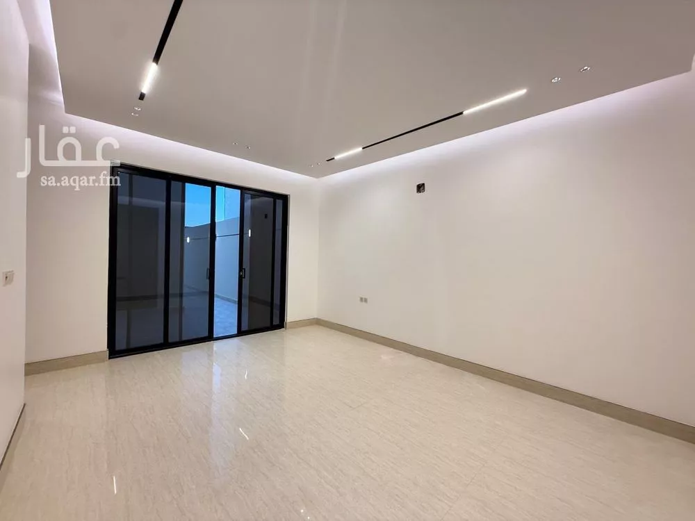 6 bedroom villa in Al Mahdiyyah 16