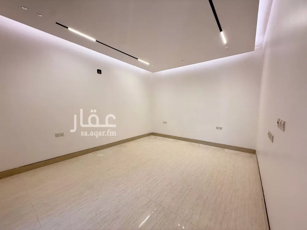 6 bedroom villa in Al Mahdiyyah 19