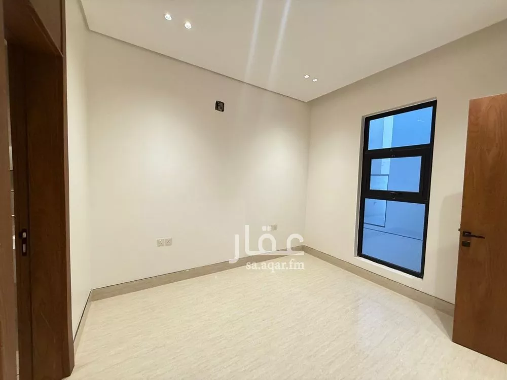 6 bedroom villa in Al Mahdiyyah 24