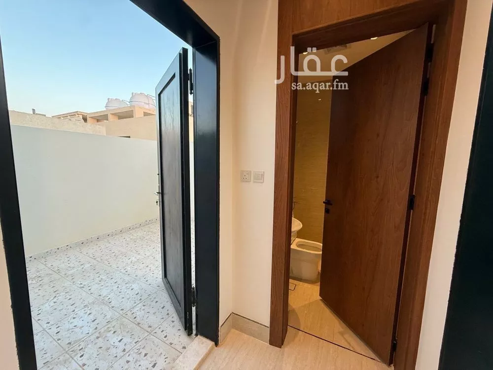 6 bedroom villa in Al Mahdiyyah 25