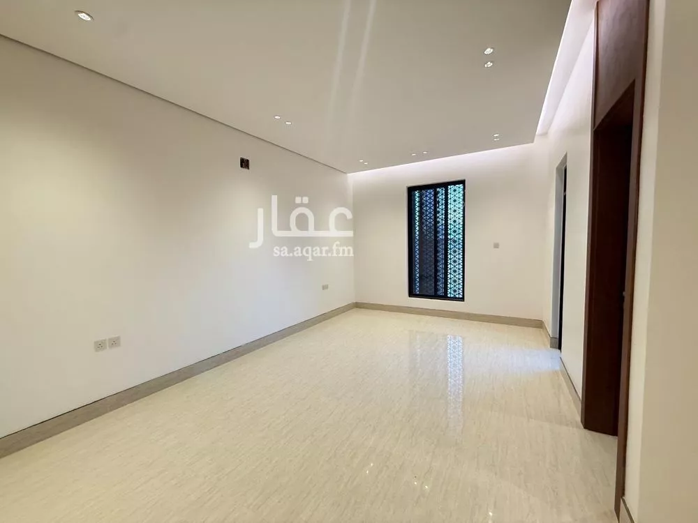 6 bedroom villa in Al Mahdiyyah 28