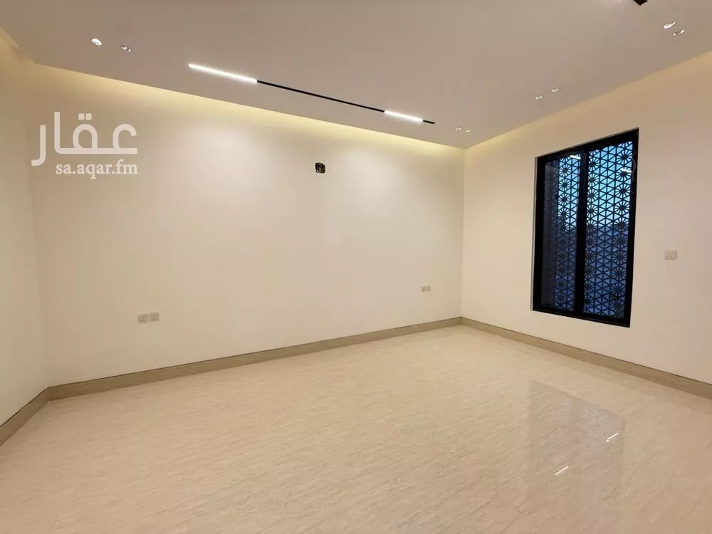 6 bedroom villa in Al Mahdiyyah 7