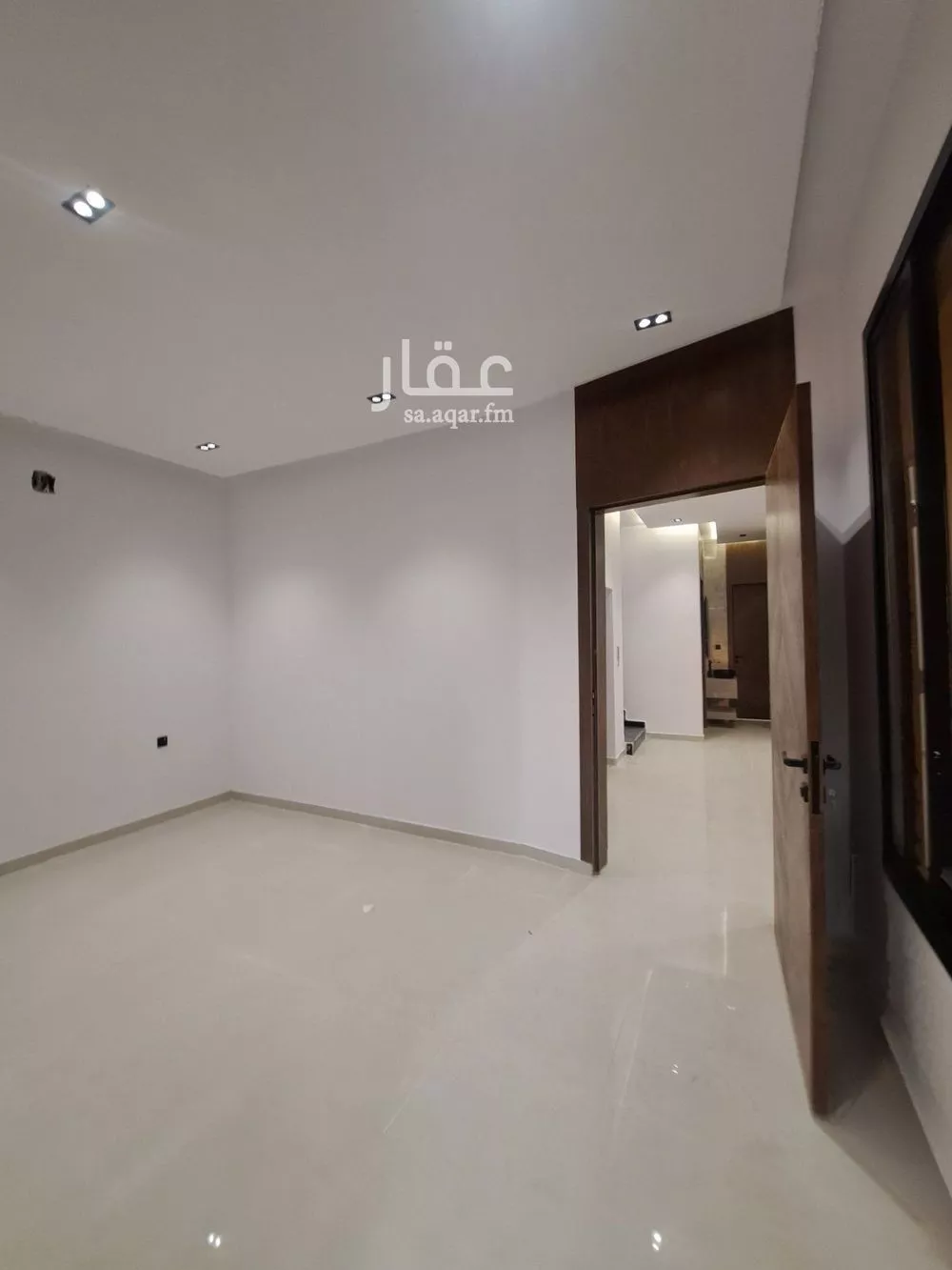 فيلا 6 غرف في طويق 10