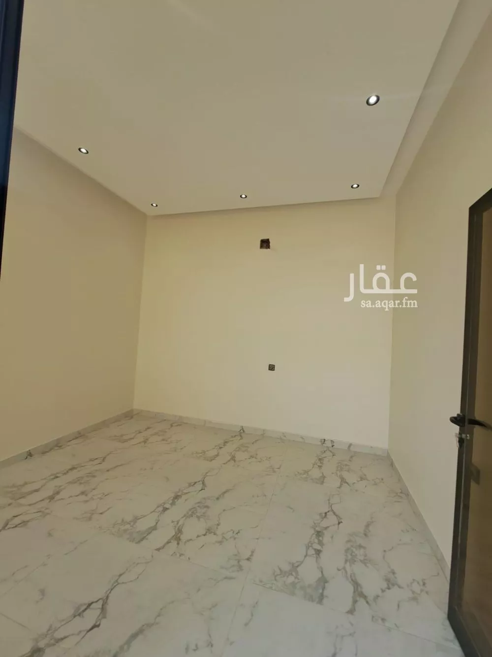 6 bedroom villa in Tuwaiq 8