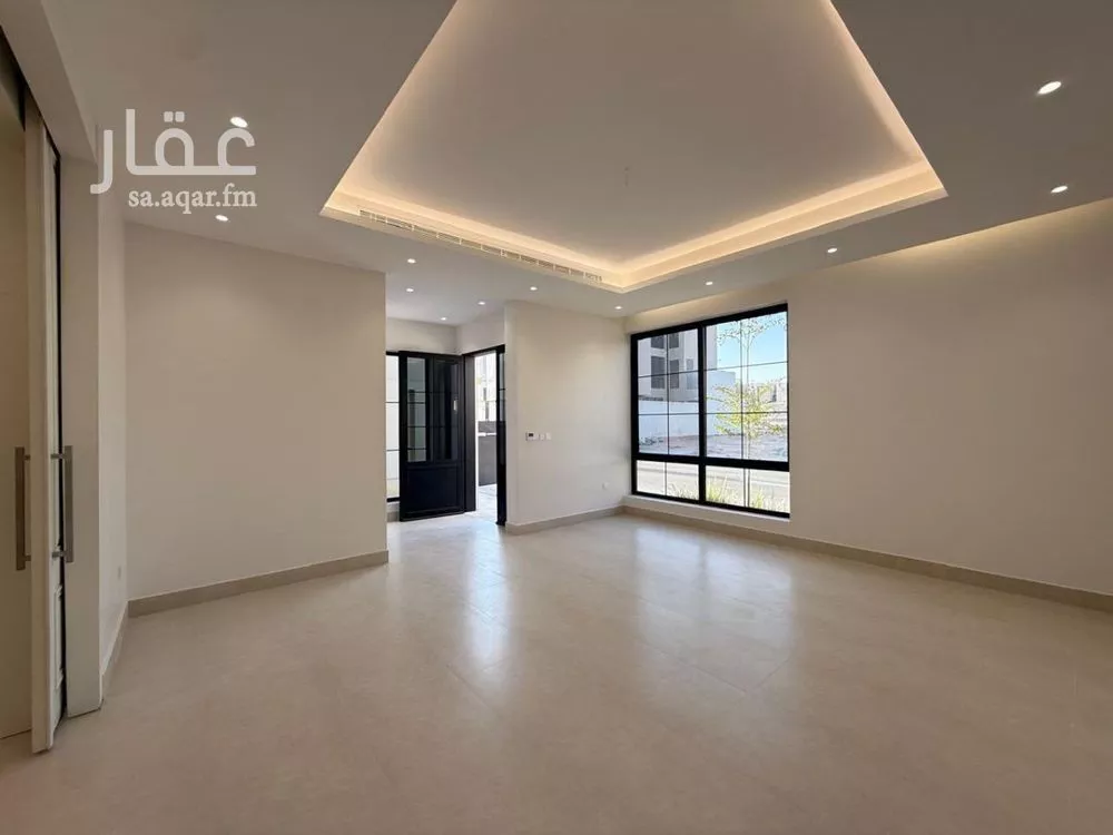 6 bedroom villa in Al Mahdiyyah 3